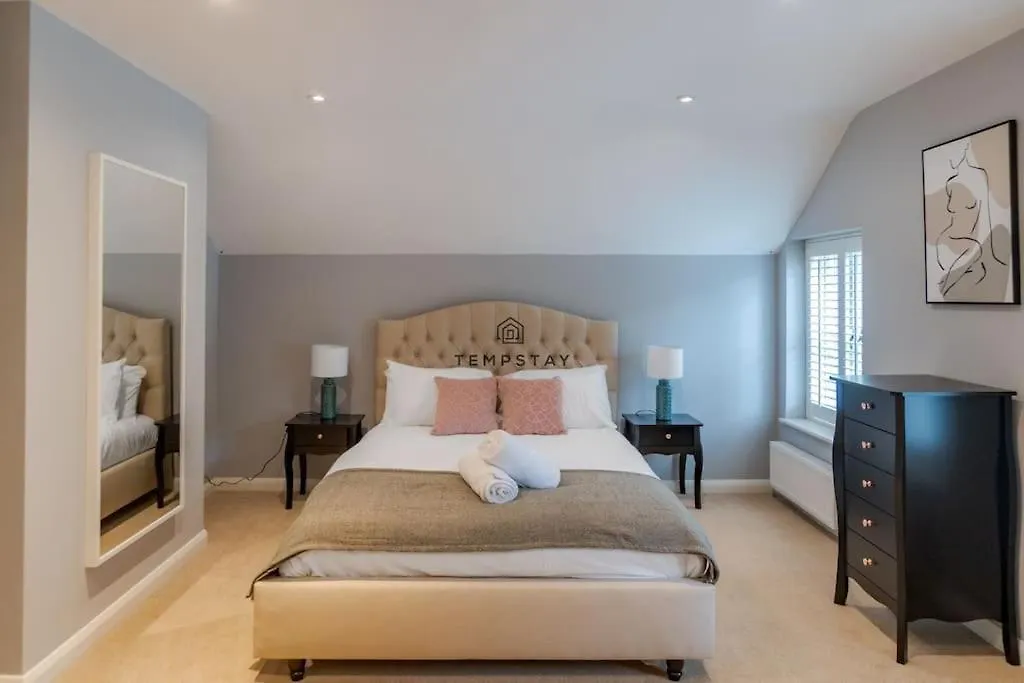 Cosy Family Home Near Thorpe Park & Legoland Old Windsor United Kingdom